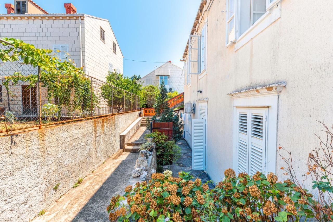 Guesthouse Isabel La Catolica Dubrovnik Exterior foto